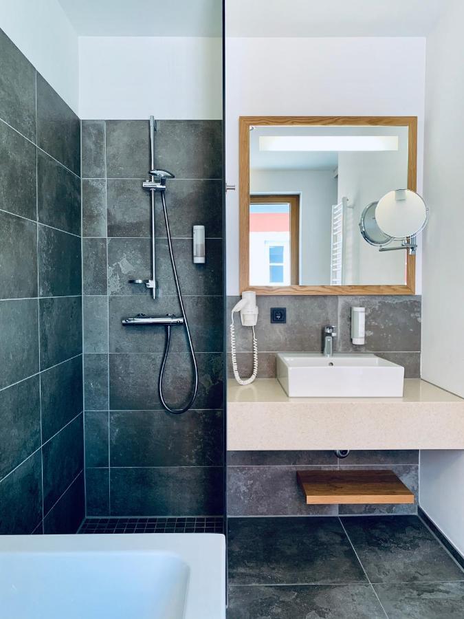 Stadthotel Kachelofen Krumbach Luaran gambar