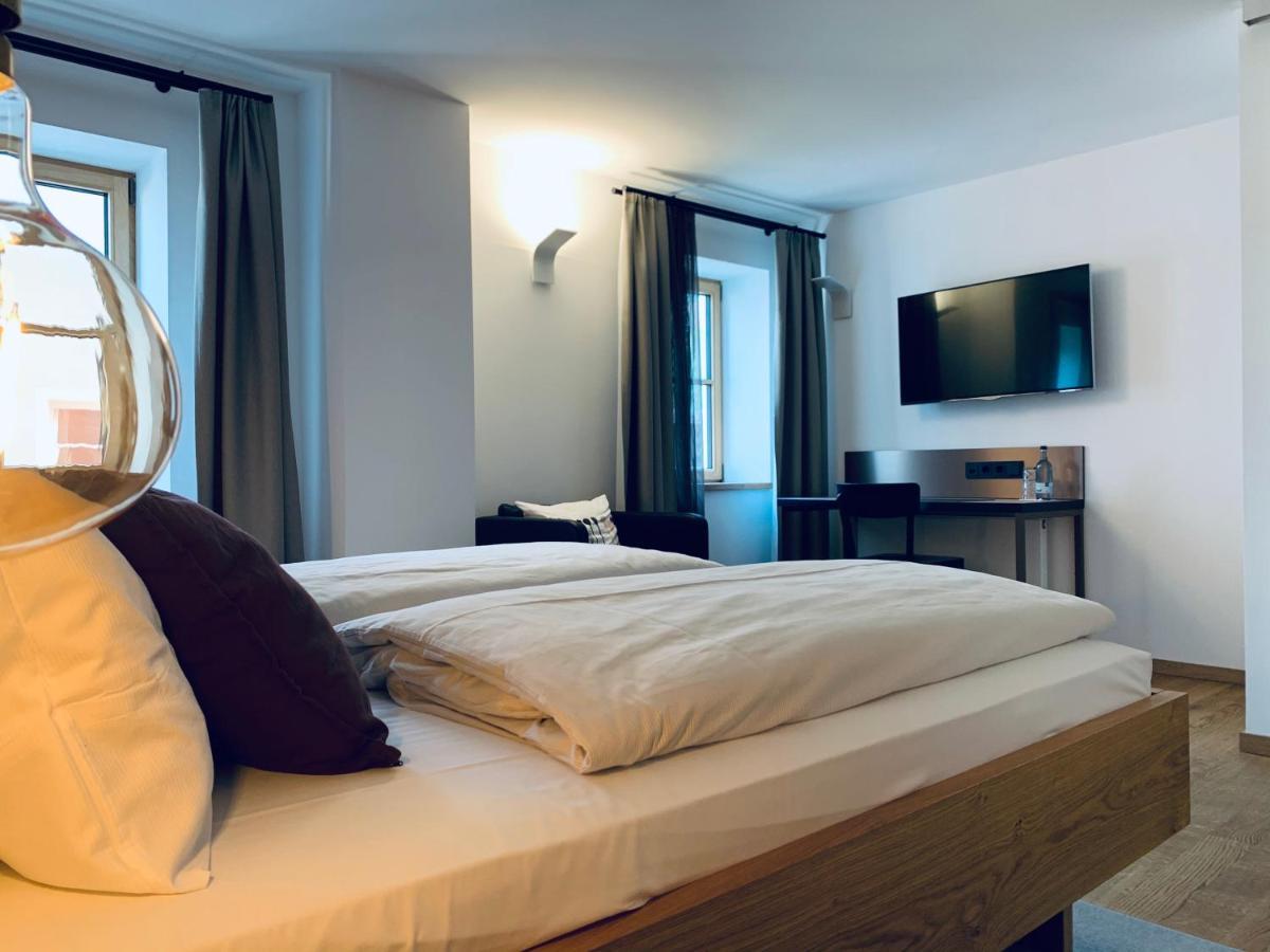 Stadthotel Kachelofen Krumbach Luaran gambar